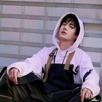 หวังอี๋ป๋อ