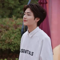 🧑‍🤝‍🧑ก้อง