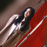 พลอย{พี่นางเอก}