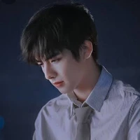 คริสตัล(พระเอก)