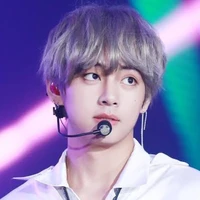 คิมแทฮยอง(วี)