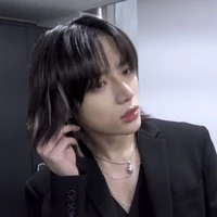 CHRIS ( namorado da LALISA)