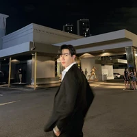 ชายภาส