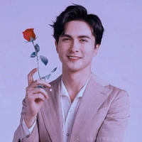 จินซวี่(พ่อนางเอกประมุขตระกูลจิน)