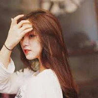 ยูลิ(นางเอก)