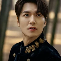 LEE MINhO AGANtA ( PAPi )