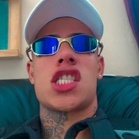 Tomáz