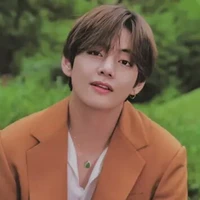 เจ้าชายเเทฮยอง เพื่อนพระเอก พี่ชายนางเอก