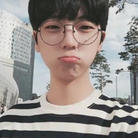หมอก(เพื่อนพระเอก)