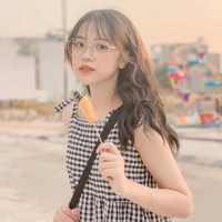ฟ้า(เพื่อนนางเอก)