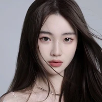 Luna White