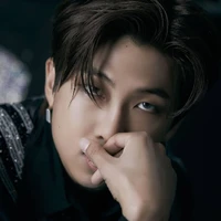 Namjoon- 26- (alfa dominante)