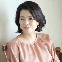 Ibu Lee Bona
