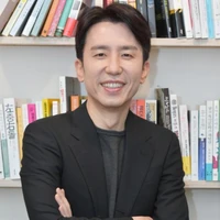 Ayah Lee Bona