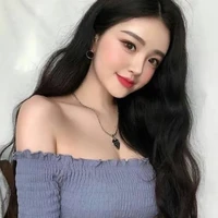 พลอย(เพื่อนนางเอก)