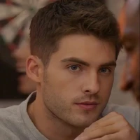 THÉO MIKAELSON