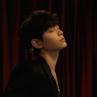ติ่งอวี๋ซี(พระเอก)