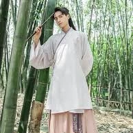 เจียนเจียน(คนใช้ท่านพ่อ)