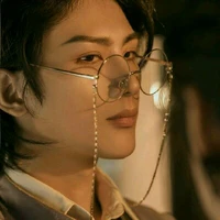 เจ้าของค่าเฟ่แมวแจ็ค(พี่ชายลีน่ากับลิซ)