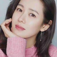 ขวัญ:แม่นางเอก