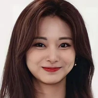 TZUYU BLYON(tgn kanan azwa)