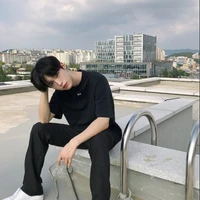 คริสเตอร์(เพื่อนพระเอก)