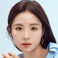 Shin Se-kyung