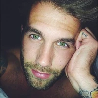 lucas ( amigo de Rafael)
