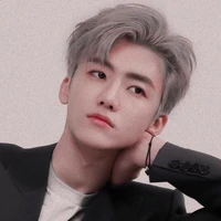นาย😑