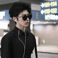 คิว(พี่น.อ.)