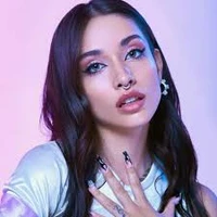 Mina (Amiga de Renata)