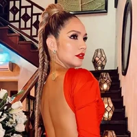Amelia(Amiga de Renata)