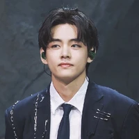 kim taehyung/ V ❄️