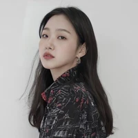 𝐆𝐚𝐲𝐚𝐭𝐫𝐢 𝐘𝐚𝐧𝐢