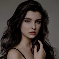 Rebecca (GF of Kevin)