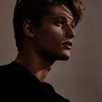 𝐿𝑒𝑜 𝑆𝑤𝑎𝑛