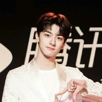 มาร์ค(พี่ชายนางเอก)