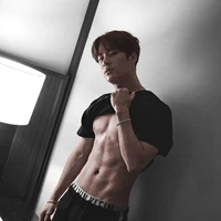 แม็ก ( เพื่อน พระเอก )