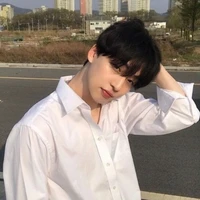 บูม(นายเอก)