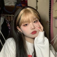 เจ๊แมว(พี่นางเอก)