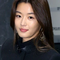 Mrs Jeon( wife of Mr Jeon)