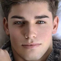 alec