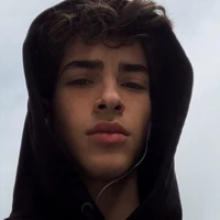 Lucas Davis