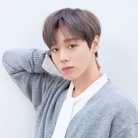 Park jihoon / vania