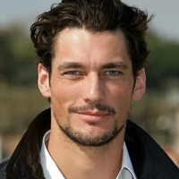 henry martines(ceo de una compania )