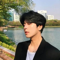 หวังอี้(พอ.)