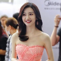 Sarah Wilson (FL twin sis)