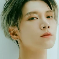 Kim Chittaphon Leechaiyapornkul <Ten>