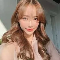 พีช(เพื่อนนางเอก"ปลอม")