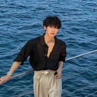 เบส:รุ่นพี่ลัคกี้